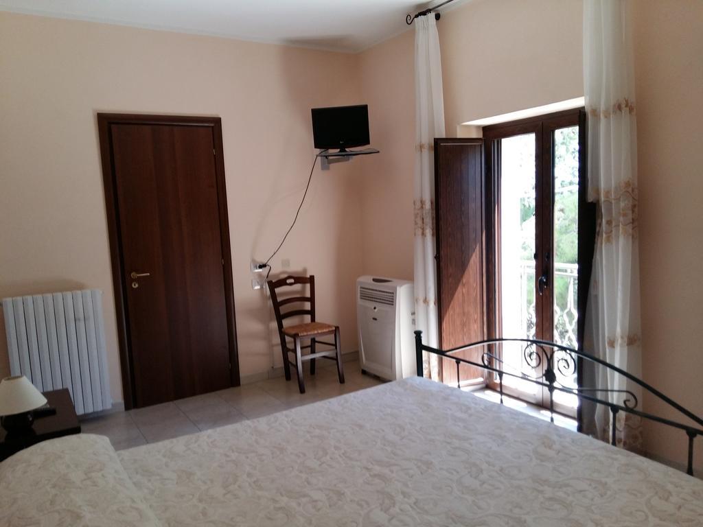 La Mortella Agriturismo Rotondella Camera foto